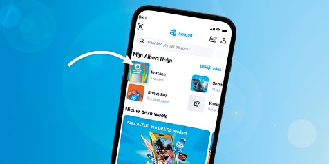 Smartphone scherm met de Albert Heijn app geopend, waarbij een sectie "Mijn Albert Heijn" en het onderdeel "Krassen" in beeld is, op een blauwe achtergrond.