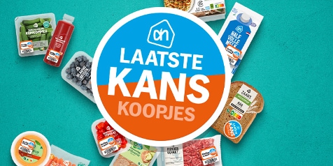 Laatste Kans Koopjes promotie met diverse Albert Heijn producten zoals komkommer, sap, blauwe bessen, yoghurt, tomaatjes, melk, brood en gehakt op een blauwe achtergrond