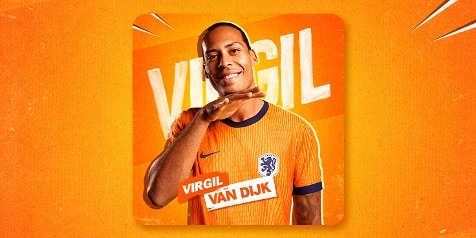 Voetballer Virgil van Dijk in oranje Nederlands elftal shirt met achtergrondtekst "Virgil"