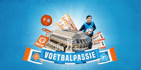 Voetbalpassie-campagne met stadion, voetbaltickets en AH-logo's.