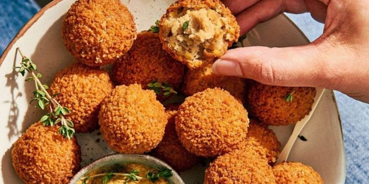 De Vegetarische slager vega bitterballen bij Albert Heijn