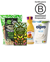 Assortiment van gezonde producten: Molensteen Granola met noten en zaden, Pukka kruidenthee, CoolBest sinaasappelsap en Alpro Naturel yoghurt.