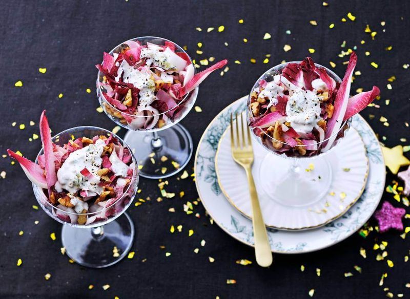 Roodlofsalade met blauwe kaas