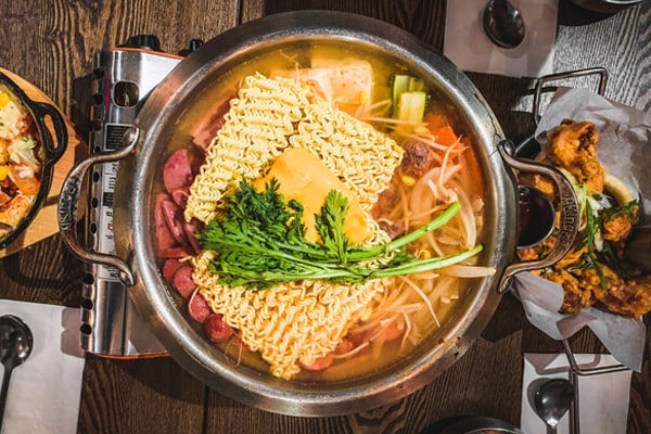 Cerebrum Met andere bands output Hotpot: alles over deze Oosterse fondue | Albert Heijn