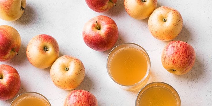 Appels met glas appelcider