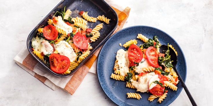Pasta uit een ovenschaal
