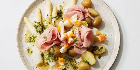 Asperges met ham en ei