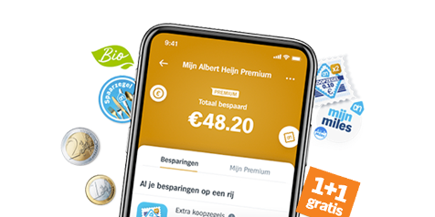 Mobiele telefoon met de Albert Heijn app op het scherm, waarop het bedrag van totale besparing wordt getoond. Daarnaast zijn AH spaarzegels, munten, het Bio-logo, een 1+1 gratis aanbieding en Mijn AH Miles zichtbaar.