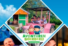 Kinderen op een roze tractor bij de Avonturenboerderij Molenwaard, met kleurrijke boerderij op de achtergrond.