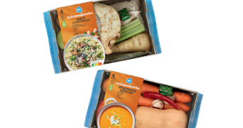 AH maaltijdboxen Seizoensfavoriet voor risotto en pittige pompoensoep, met verse ingrediënten in verpakking