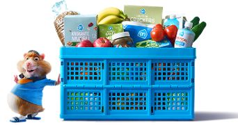 Hamster van Albert Heijn die leunt tegen een thuislevering klapkrat vol met producten