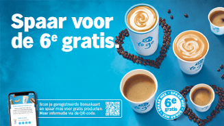 Promotieafbeelding van Albert Heijn To Go met bekers koffie en koffiebonen in hartvorm, en de tekst "Spaar voor de 6e gratis".