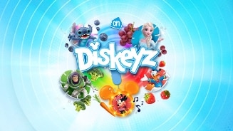 Promotieafbeelding van Albert Heijn Diskeyz spaaractie met Disneyfiguren zoals Elsa, Stitch, Buzz Lightyear, Mickey Mouse en Donald Duck, omringd door fruit en groente op een blauwe achtergrond.