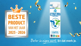 Albert Heijn Halfvolle Zuiveldrink uitgeroepen tot Beste Product van het Jaar 2025-2026 met verpakking en feestelijke achtergrond