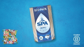 Eco pack van SPA Reine mineraalwater (5 liter) op een blauwe achtergrond, met B Corporation certificering en een kleine collage van duurzame producten linksonder.