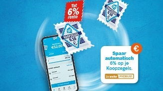 AH Koopzegels promotie met smartphone scherm en zegelsop afbeeldingen. Bespaar automatisch 6% rente op je koopzegels, met mogelijkheid tot 2x sneller sparen met AH Premium.
