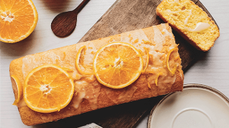 Creatief met gekonfijt fruit: Gebruik het als garnering op cakes en taarten, roer het door je yoghurt, of voeg het toe aan salades voor een verrassende zoete twist.