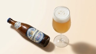 Glas witbier met Weihenstephaner Hefeweissbier 0.5%