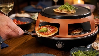 Pizzarette op een sfeervolle tafel