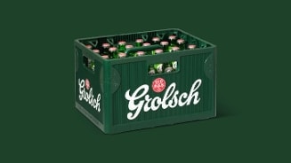 Krat met Grolsch bierflesjes