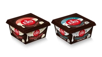 ERU Crème de Brie en ERU Crème de Bleu kaasproducten in zwarte bakjes