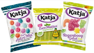 Drie zakken Katja snoep: Zure Astro Mix, Zure Matten augurksmaak en Regenboog Geluk Zuur.