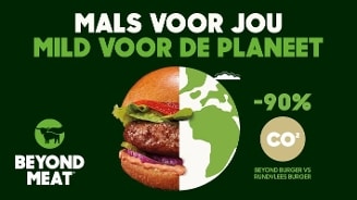 Beyond Meat burger advertentie met de tekst: "Mals voor jou, mild voor de planeet" en -90% CO2 vergelijking met rundvlees burger.