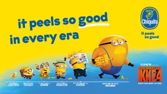 Reclameposter met Minions en Chiquita bananen voor de film "Verschrikkelijke Ikke 4".