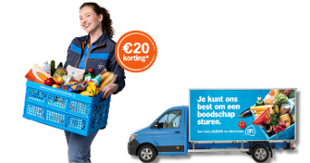 Vrouw in Albert Heijn-uniform met een boodschappenkrat vol producten, naast een blauwe bezorgwagen met de tekst "Je kunt ons best om een boodschap sturen" en een ronde sticker met "€20 korting".