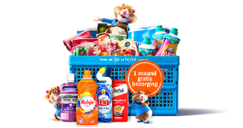 Albert Heijn promotie met 1 maand gratis bezorging, boodschappenkrat gevuld met producten zoals Robijn wasmiddel, Listerine mondwater, en cartoon muizenfiguren.