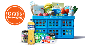 Albert Heijn boodschappenkrat met diverse producten en gratis bezorging aanbieding, met Rivella, Ariel en andere etenswaren.