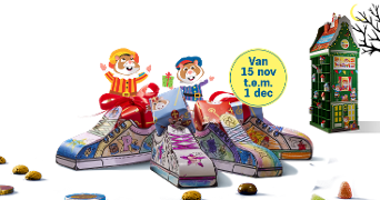 Geknutselde schoentjes met Hamsters in en op de achtergrond een Zaans Schoentjezet huisje