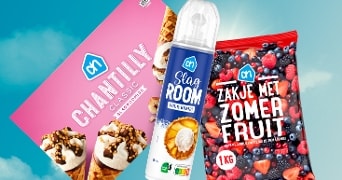 Selectie van Albert Heijn producten met Chantilly ijs, slagroom en een zakje zomerfruit.