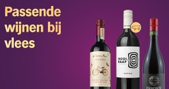 Drie flessen rode wijn, waaronder Cono Sur Organic en Mooi Kaap, met de tekst 'Passende wijnen bij vlees' op een paarse achtergrond