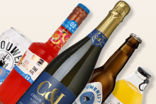 Assortiment alcoholvrije dranken, waaronder bier, wijn en cocktails