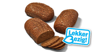 Drie volkorenbroden met gesneden plakken, voorzien van het label "Lekker Bezig!"