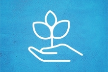 Illustratie van een hand die een plantje vasthoudt op een blauwe achtergrond