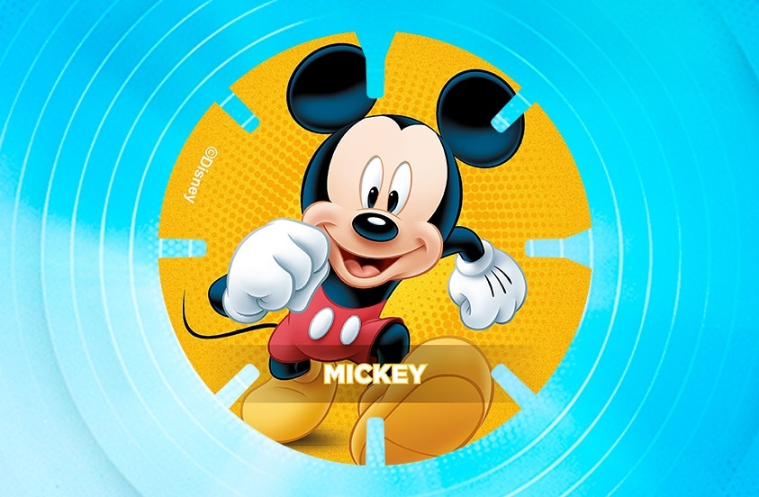 Afbeelding van het Disney-personage Mickey Mouse op een gele achtergrond met zijn naam "Mickey" onderaan.