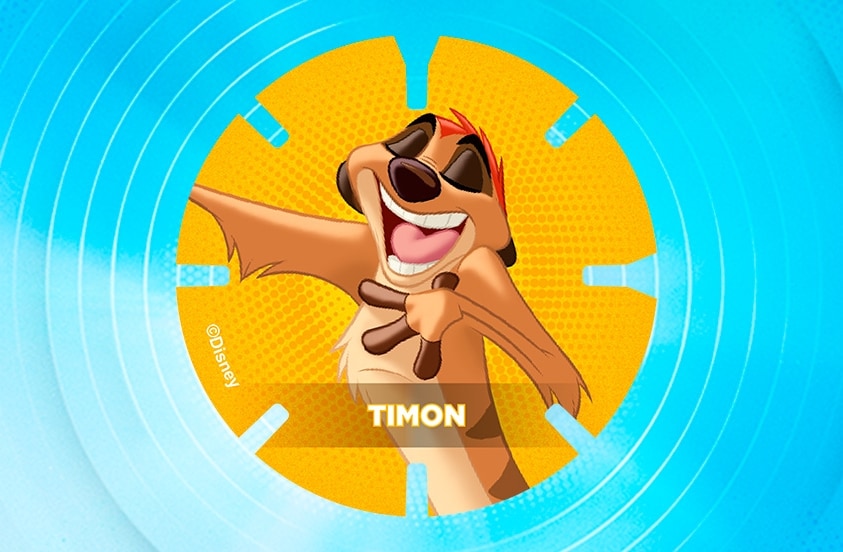 Tekenfilmfiguur Timon van Disney, lachend met open armen op een geel ronde achtergrond, met zijn naam "Timon" onderaan.