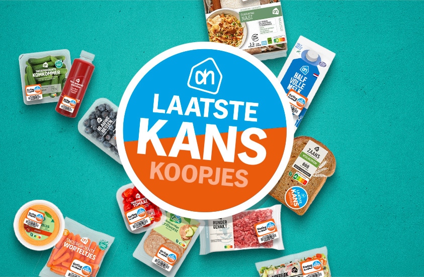Albert Heijn Laatste Kans koopjes promotie met verschillende AH huismerkproducten zoals melk, groenten, brood, vlees en sappen op een blauwe achtergrond