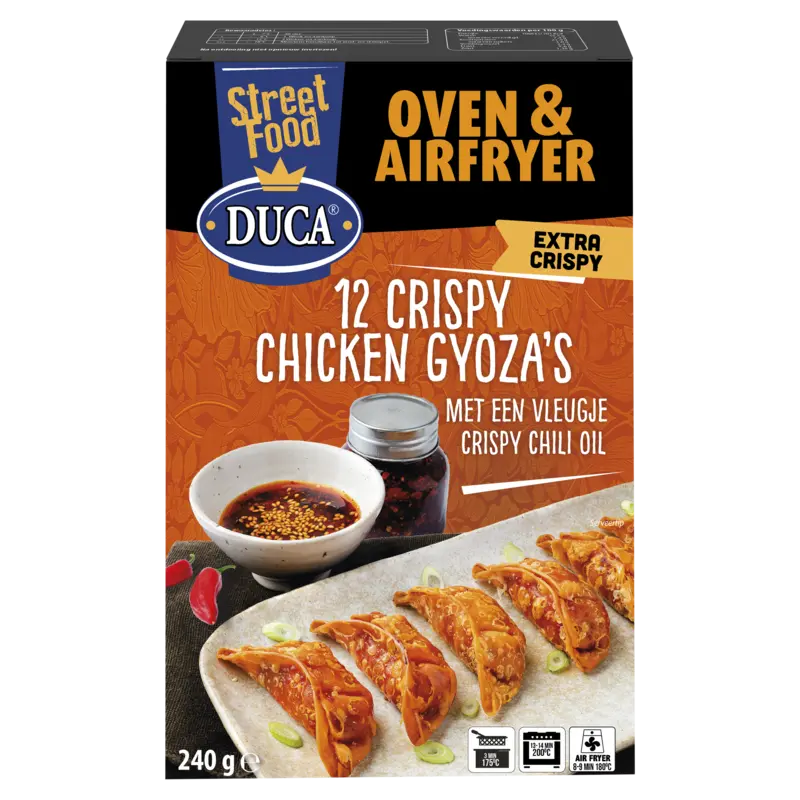 Duca 12 crispy chicken gyoza's chili oil