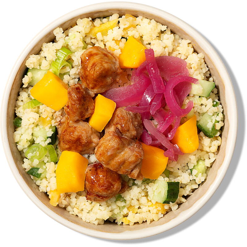 Een afbeelding van AH Mini saladbowl sticky chicken
