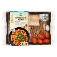 AH Gesneden verspakket romige pasta met kip