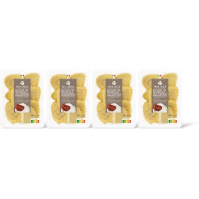 pdp-image-AH Mezzelune con mozzarella 4-pack