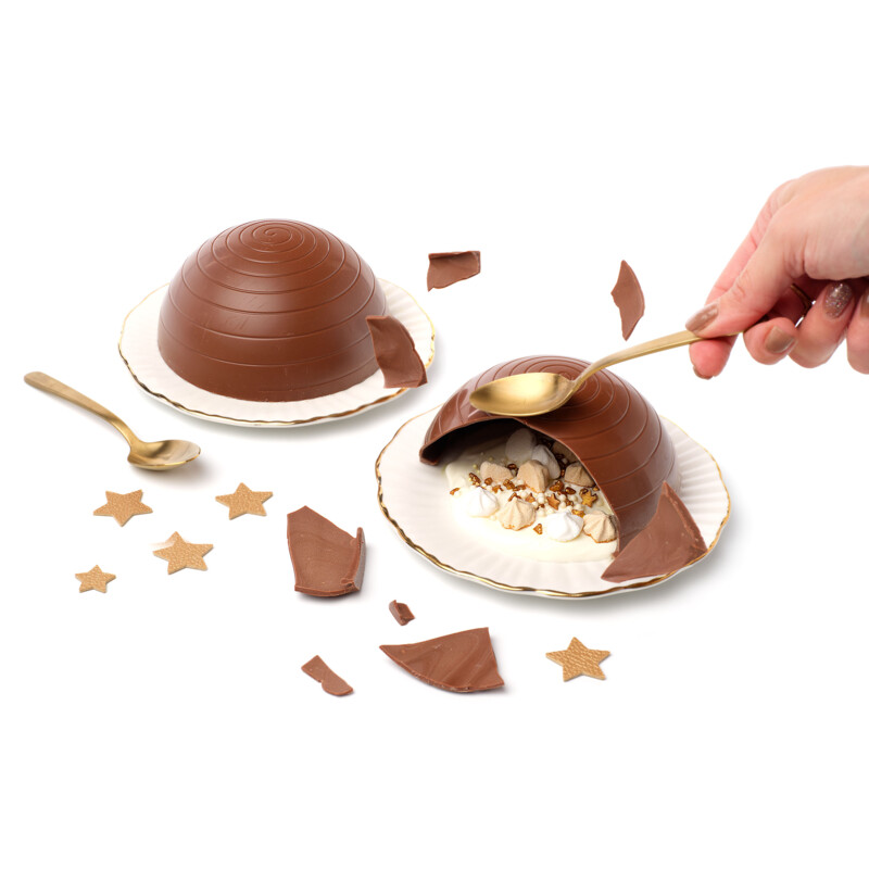 Een afbeelding van AH Excellent Chocolade bombe