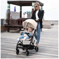 Een afbeelding van Deryan Easy buggy taupe V2