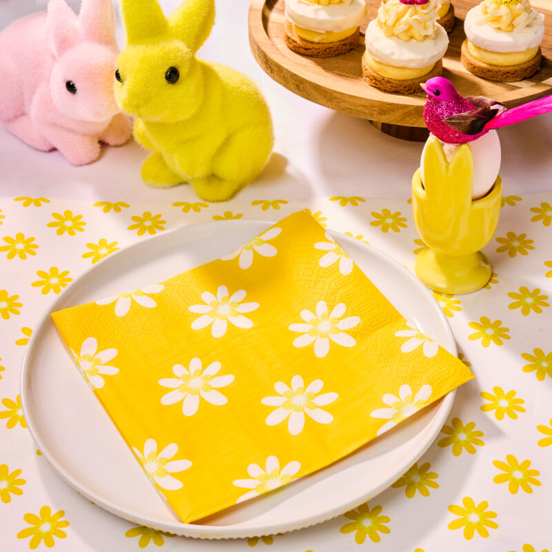 Een afbeelding van AH Servet bloem allover geel 33x33cm