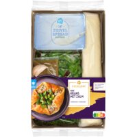 Een afbeelding van AH Excellent Gesneden verspakket mini kerstkrans zalm