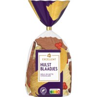 Een afbeelding van AH Excellent Hulstblaadjes melk- en witte chocolade