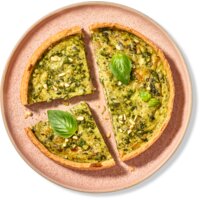 Een afbeelding van AH Quiche kip pesto spinazie